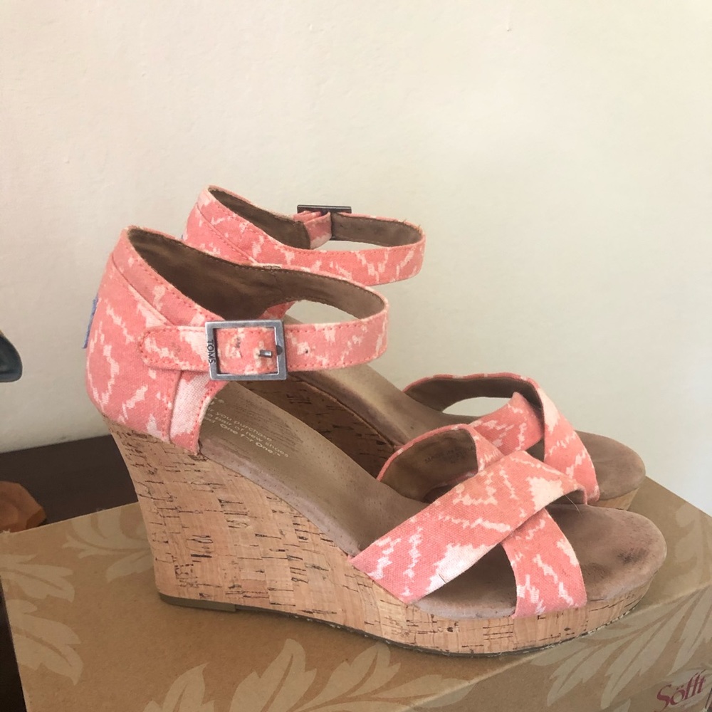 Toms wedges